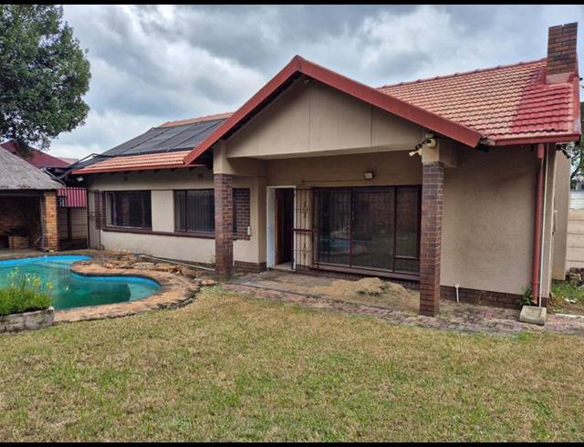 3 BEDROOM HOUSE FOR SALE IN RAVENSKLIP